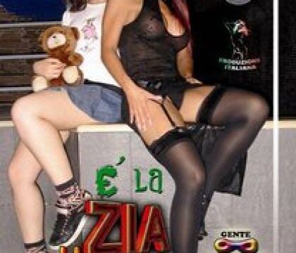 È la zia la prima a darla via